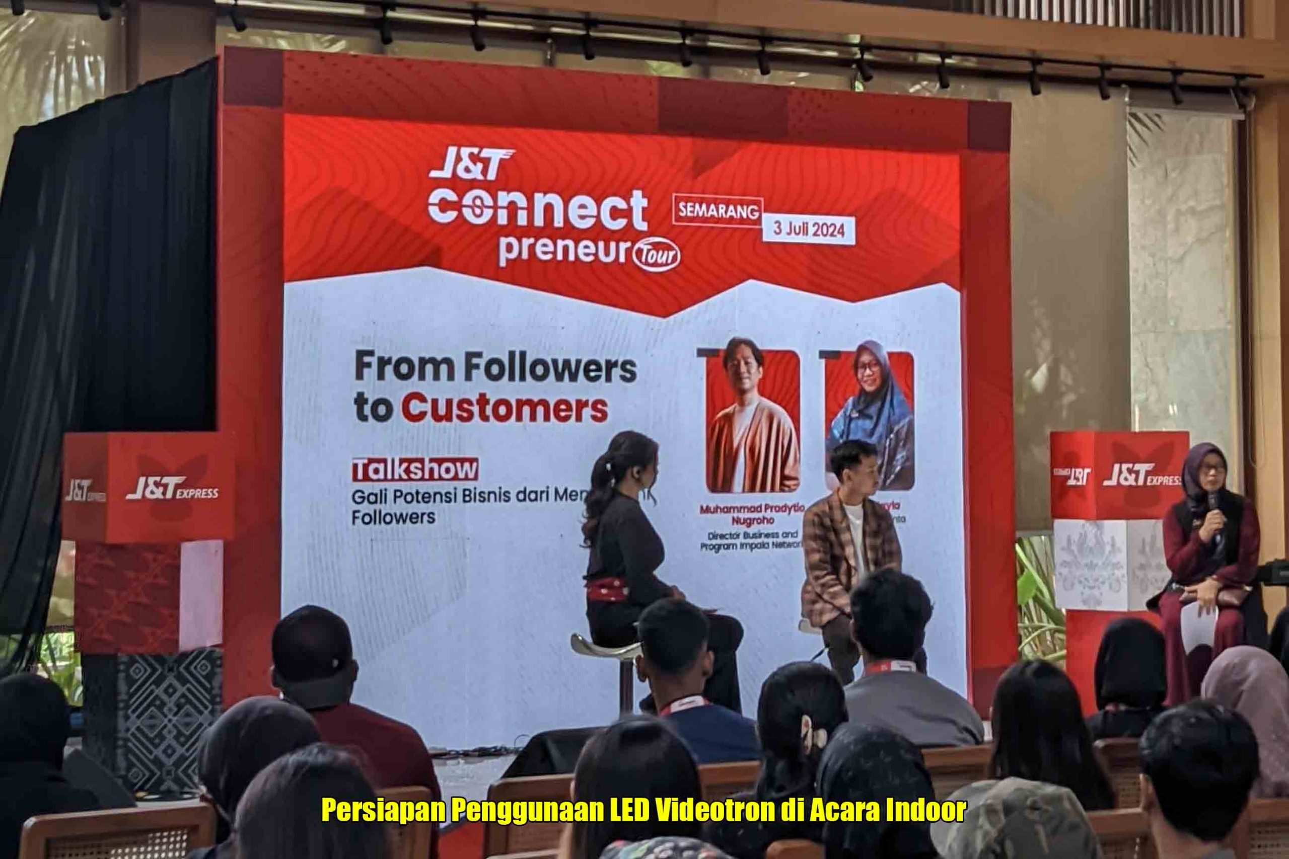 Persiapan Penggunaan LED Videotron di Acara Indoor